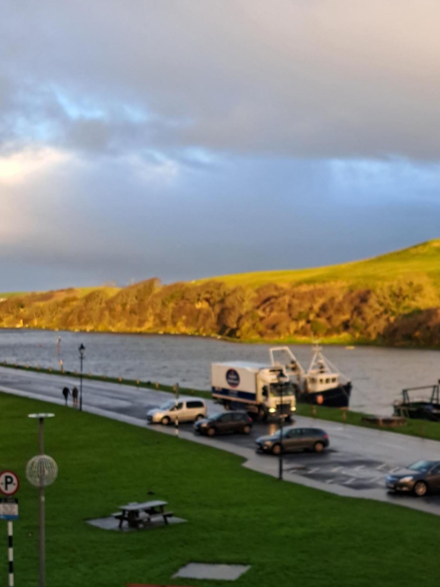 203 Harbour Mill Apartment Westport Bagian luar foto